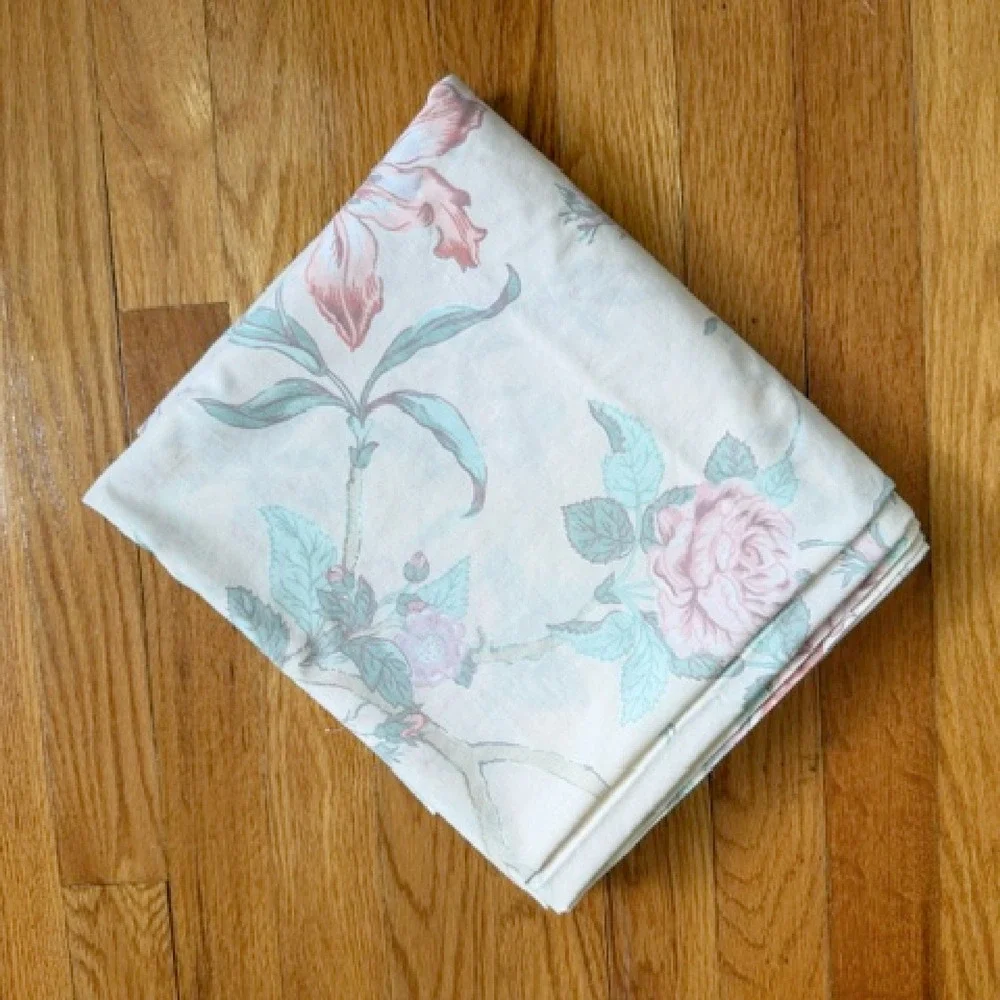 Vintage Full Size Flat Sheet lt pink cottagecore shabby chic floral, Dan River